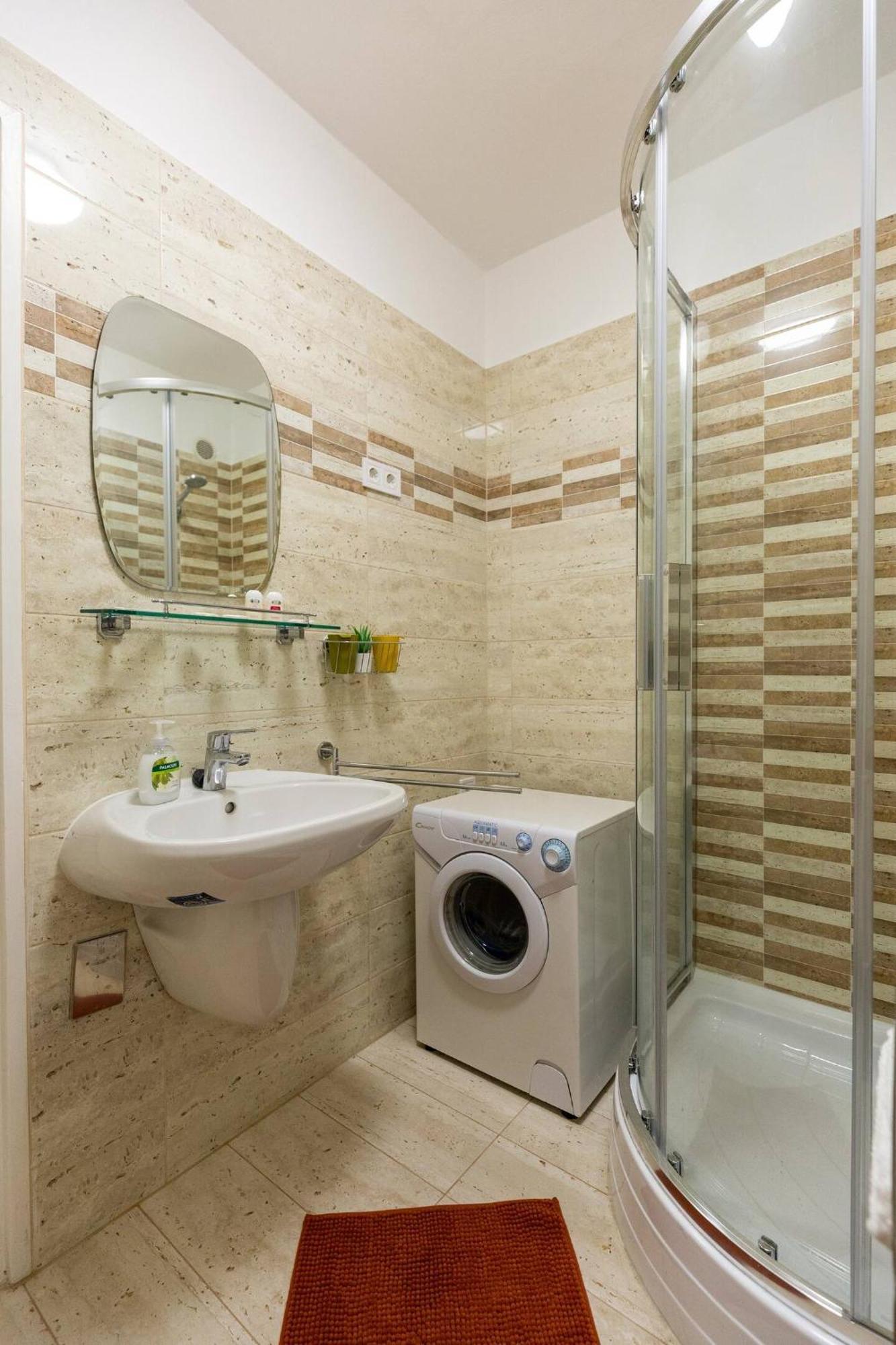 Flat White Apartment Budapest Luaran gambar